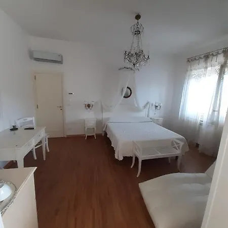 Casa Chic チェファル